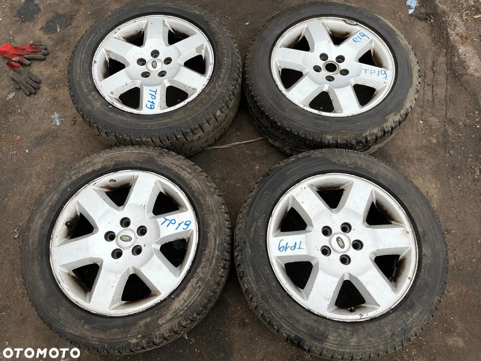 Alufelgi 19 cali RRC002900 z oponami PIRELLI 255/55 R19 Land Rover Discovery 3 III - 1