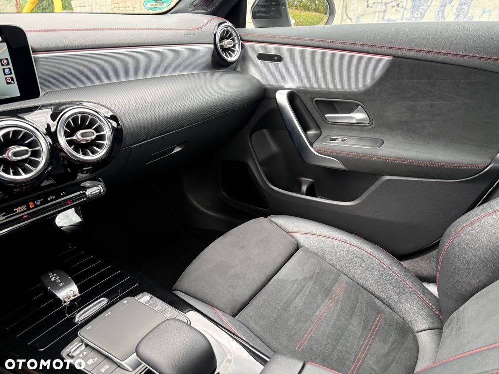 Mercedes-Benz CLA 250 4Matic 8G-DCT Edition AMG Line - 17