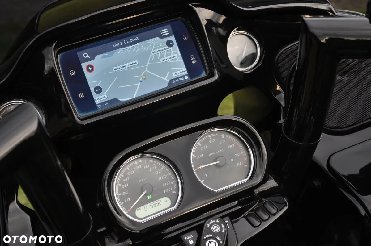 Harley-Davidson Touring Road Glide - 11