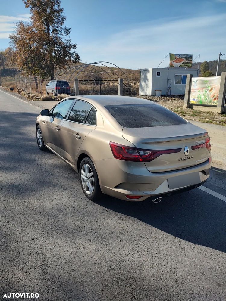 Renault Megane Estate TCe GPF Zen - 14