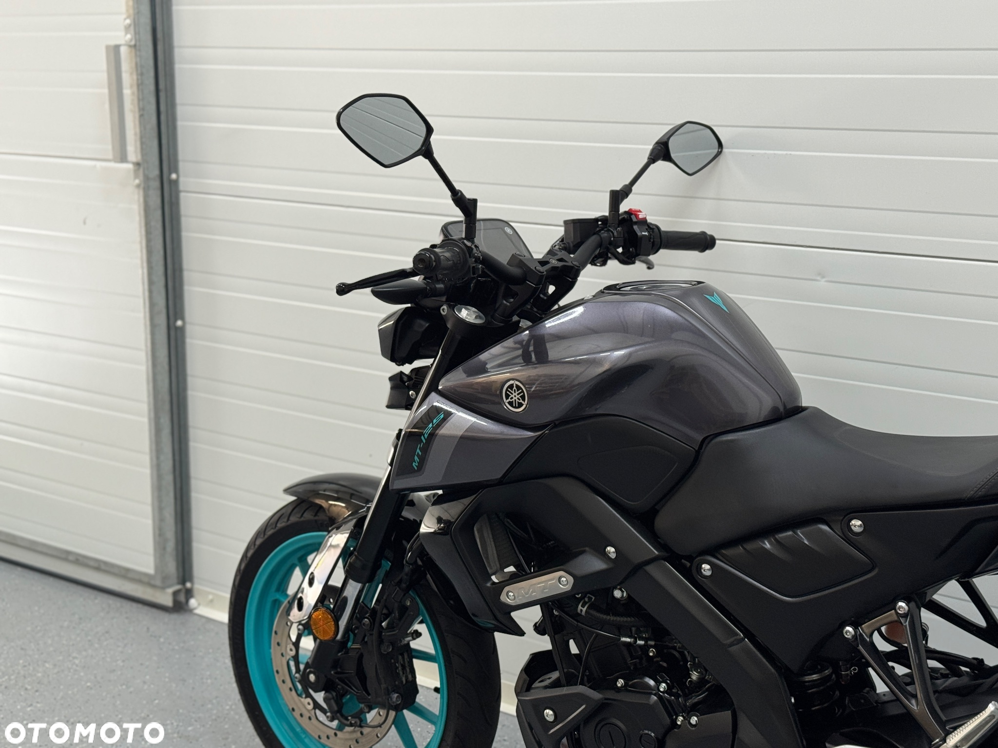 Yamaha MT - 12