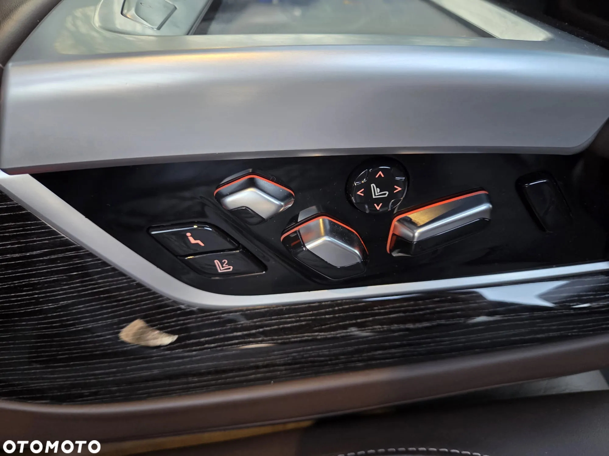 BMW Seria 7 740Li xDrive - 28