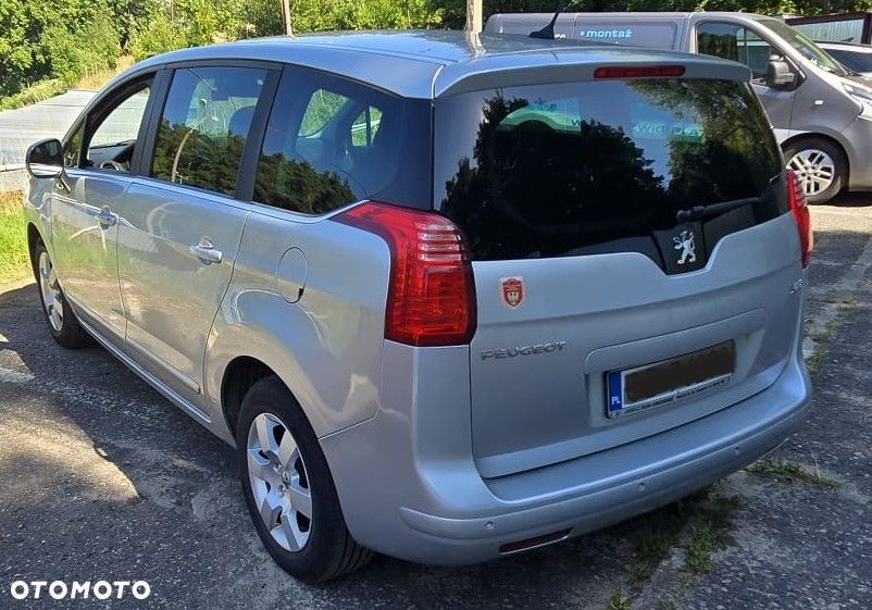 Peugeot 5008 - 4