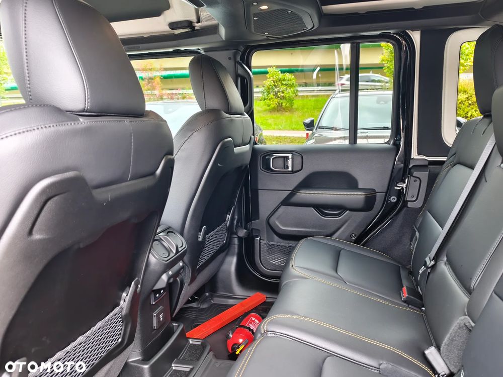 Jeep Wrangler Unlimited GME 2.0 Turbo Sahara - 26