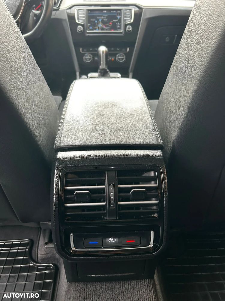Volkswagen Passat Variant 2.0 TDI DSG (BlueMotion Technology) Comfortline - 13