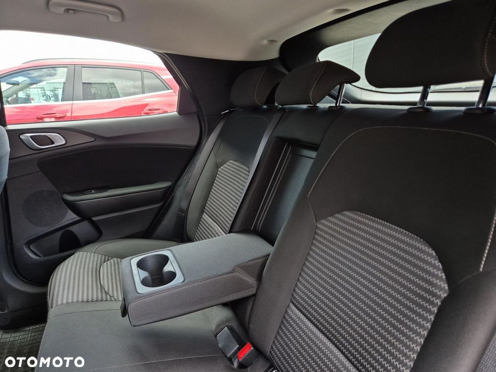 Kia XCeed 1.5 T-GDI M - 17