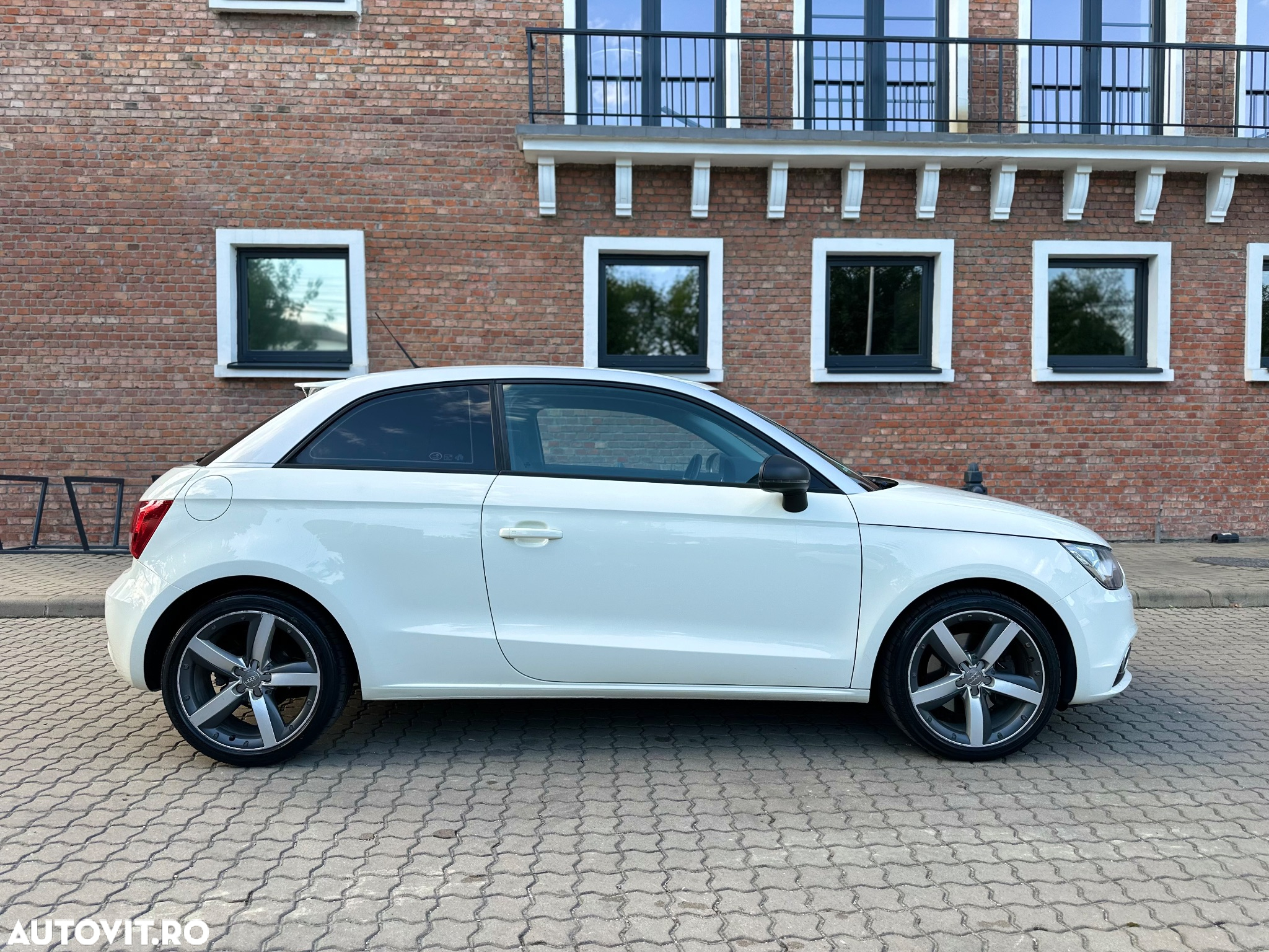 Audi A1 2.0 TDI Ambition - 9