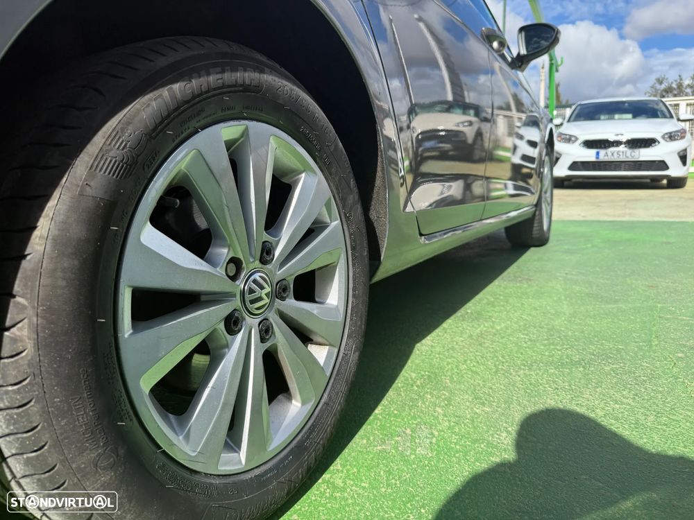 VW Golf Variant 1.6 TDi Confortline DSG - 10