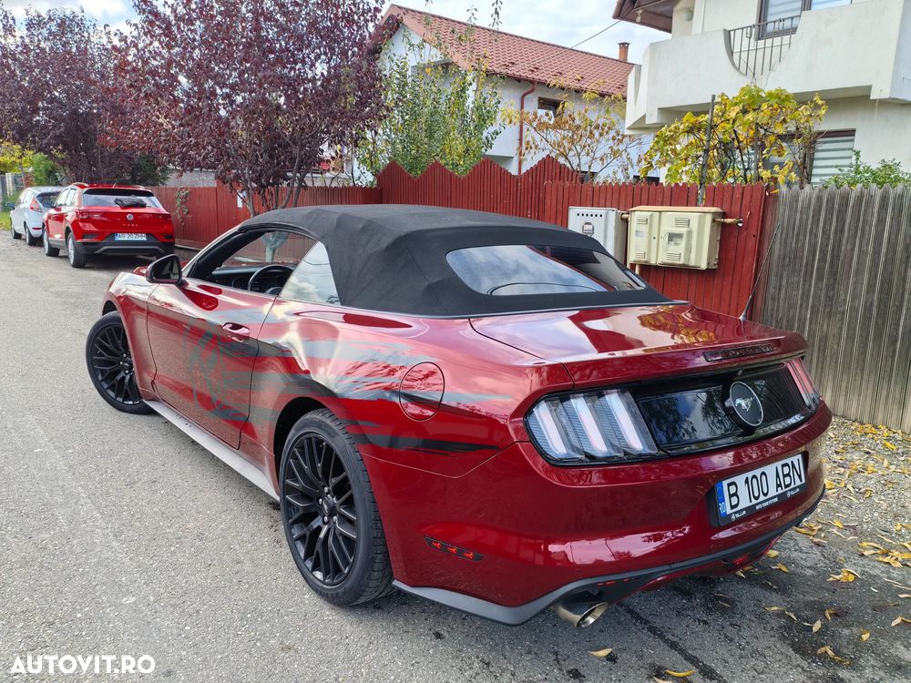 Ford Mustang - 22