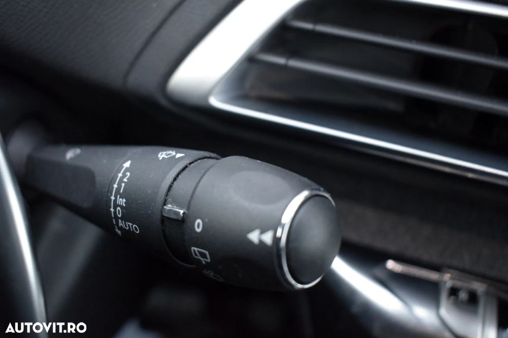 Peugeot 3008 1.6 BlueHDI S&S EAT6 Allure - 24