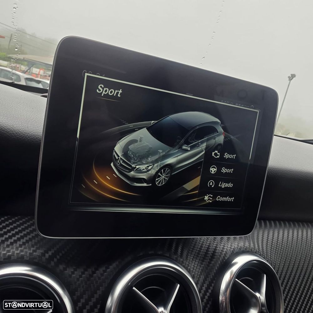 Mercedes-Benz A 180 7G-DCT AMG Line - 29