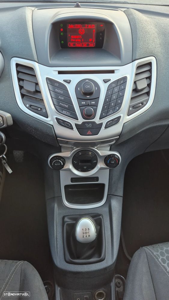 Ford Fiesta 1.25 Titanium - 13