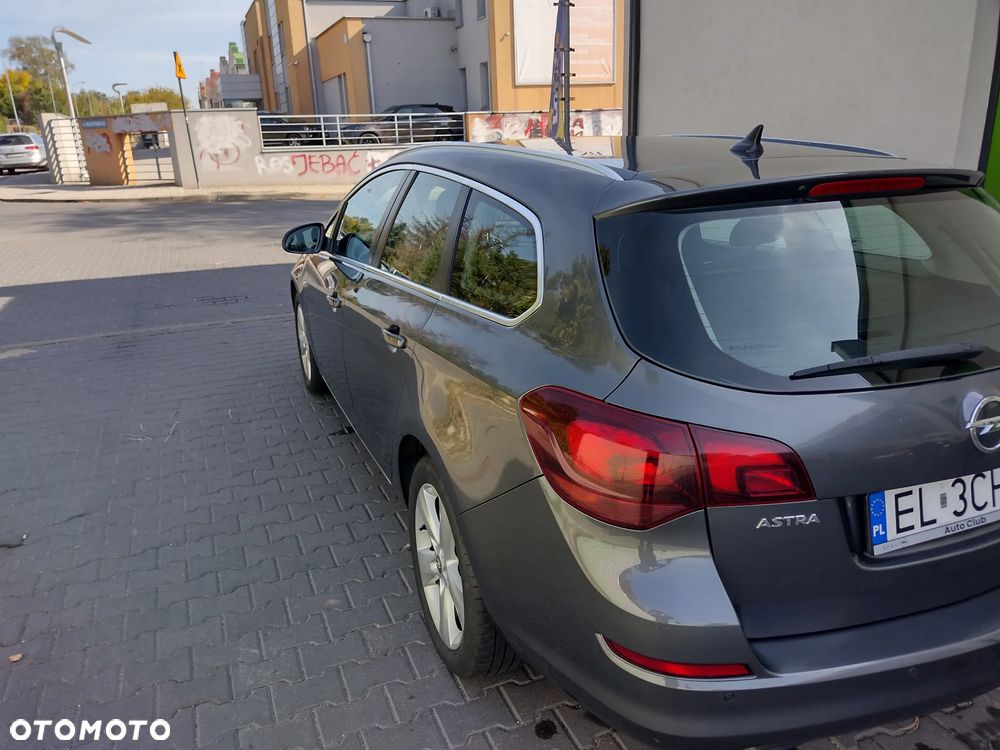 Opel Astra 1.4 T Cosmo - 3