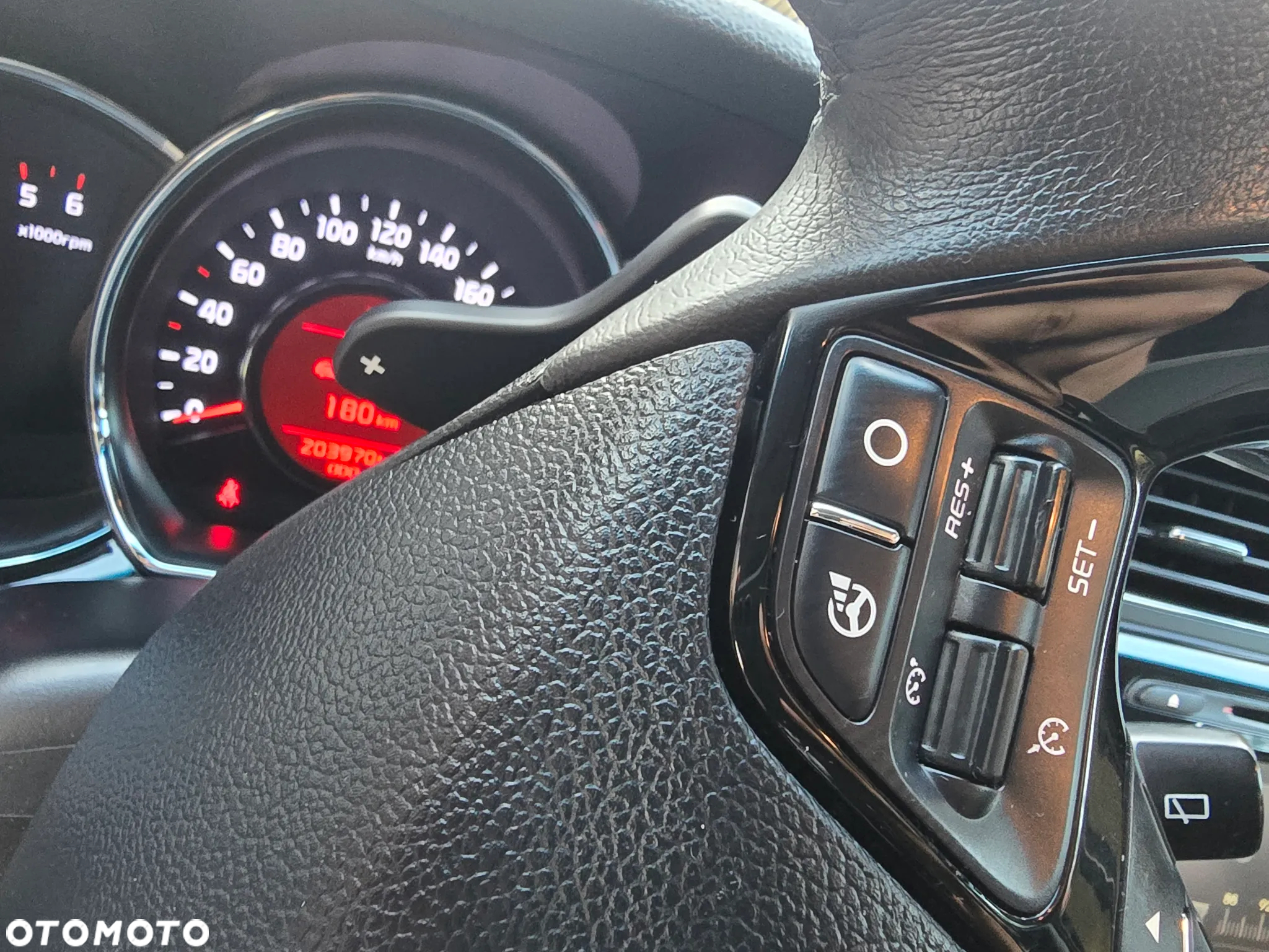 Kia Ceed 1.6 CRDi 128 Platinum Edition - 23