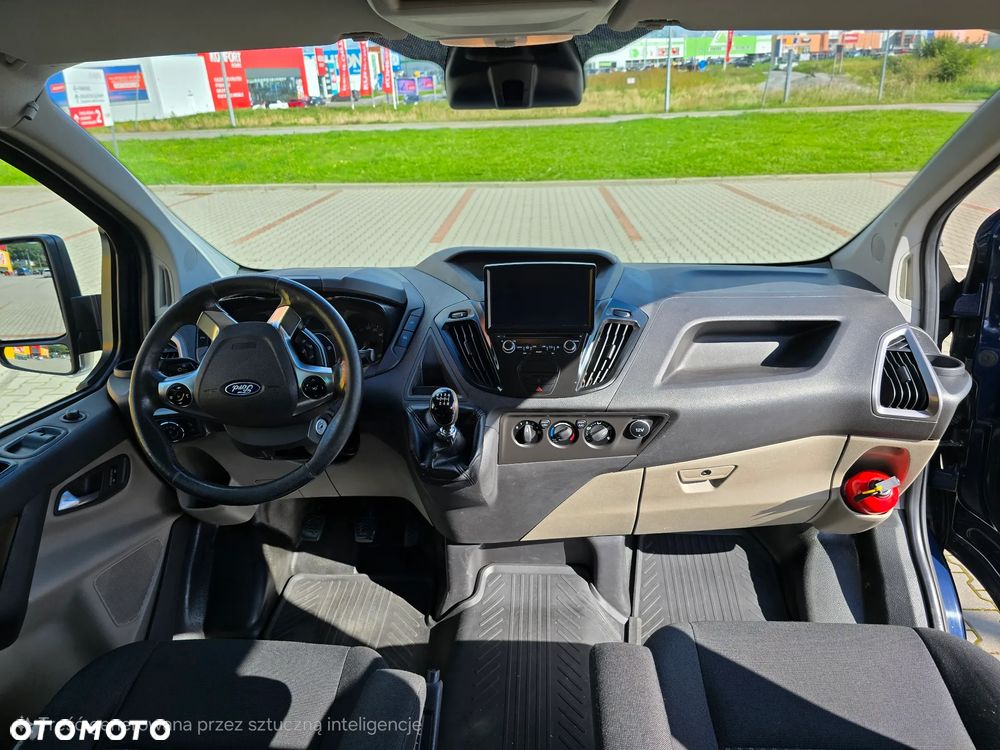 Ford Transit Custom - 13