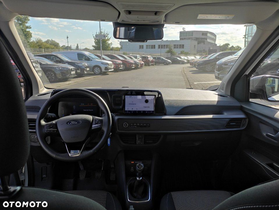 Ford Tourneo Courier - 14