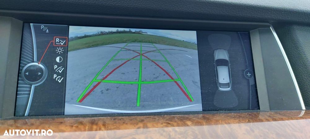 BMW Seria 5 530d Gran Turismo - 12