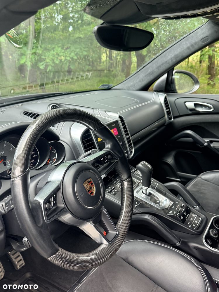 Porsche Cayenne - 7