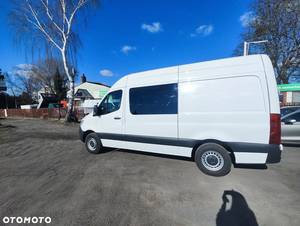 Mercedes-Benz SPRINTER wersja średnia Brygadówka 7-osobowa klima tempomat  salon Polska - 4