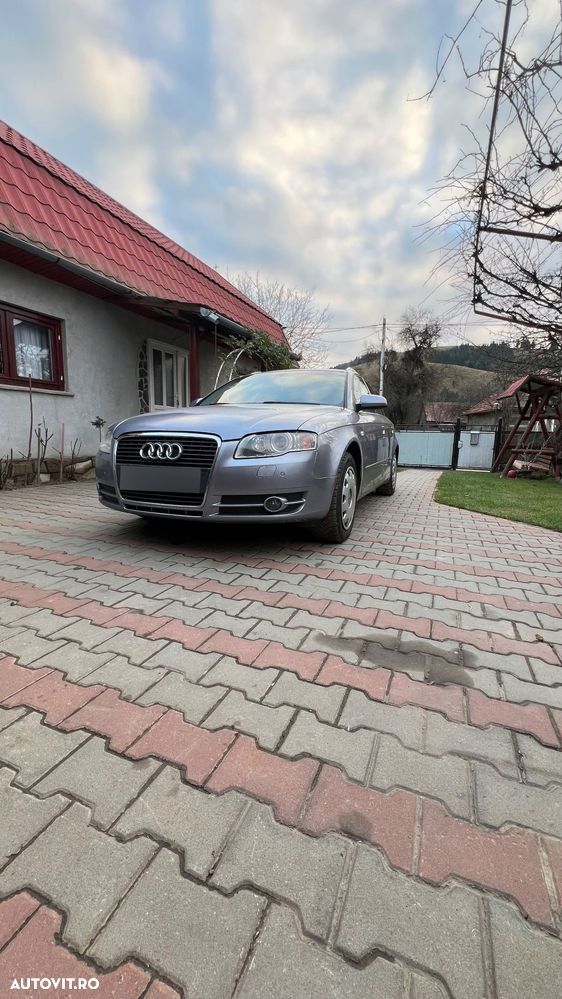 Audi A4 - 1