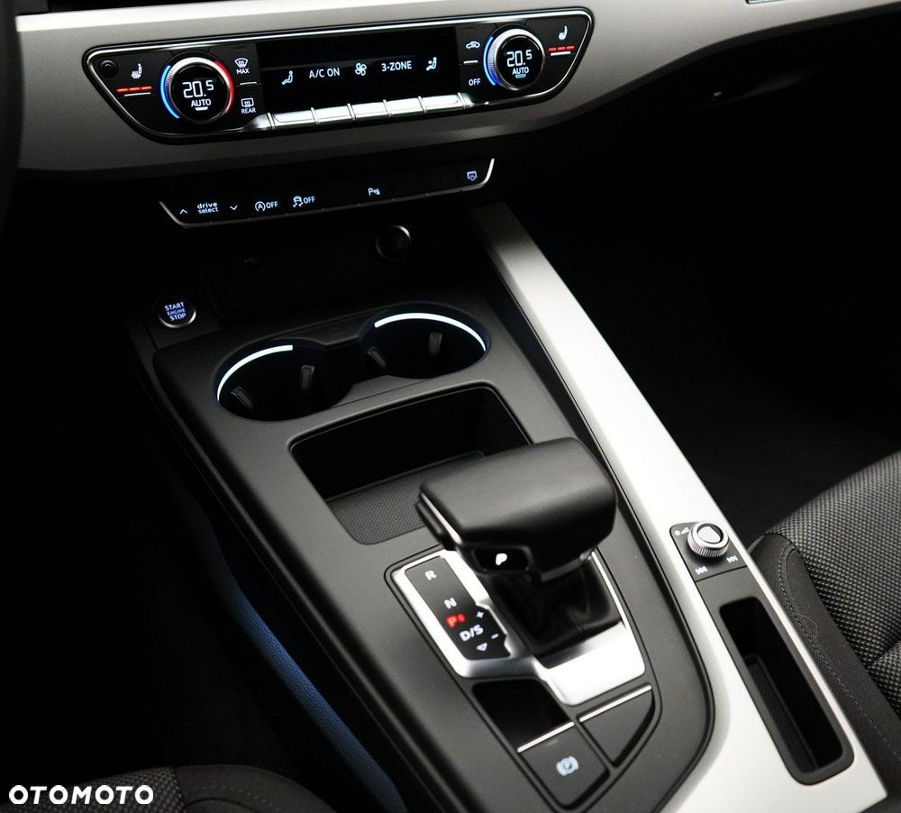 Audi A4 Avant - 30