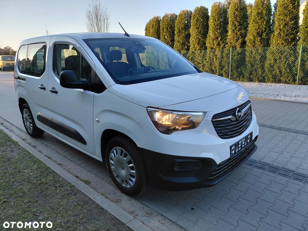 Opel Combo 1.5 D Start/Stop - 4