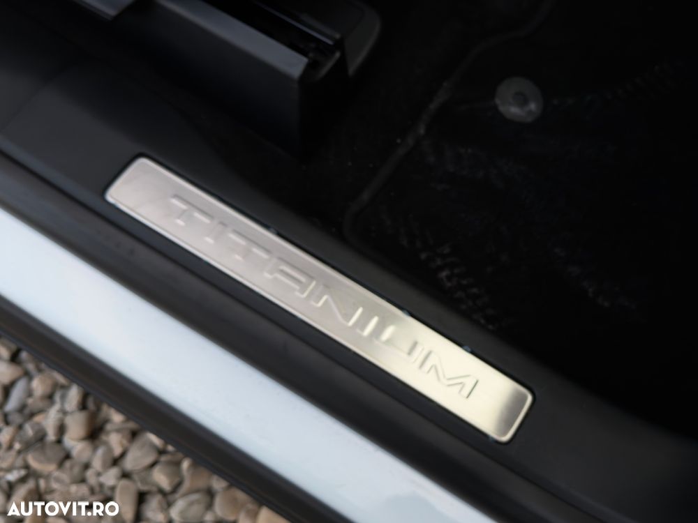 Ford Kuga 2.5 Duratec PHEV Titanium - 24