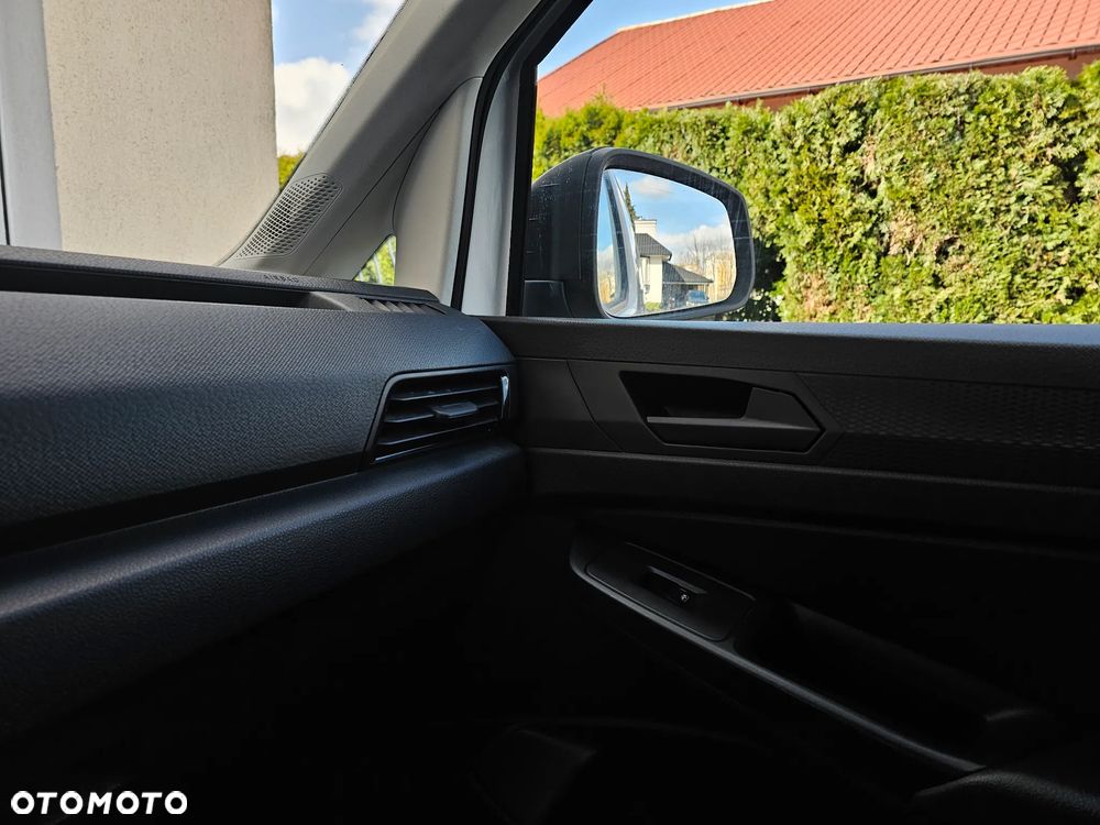 Volkswagen Caddy - 10