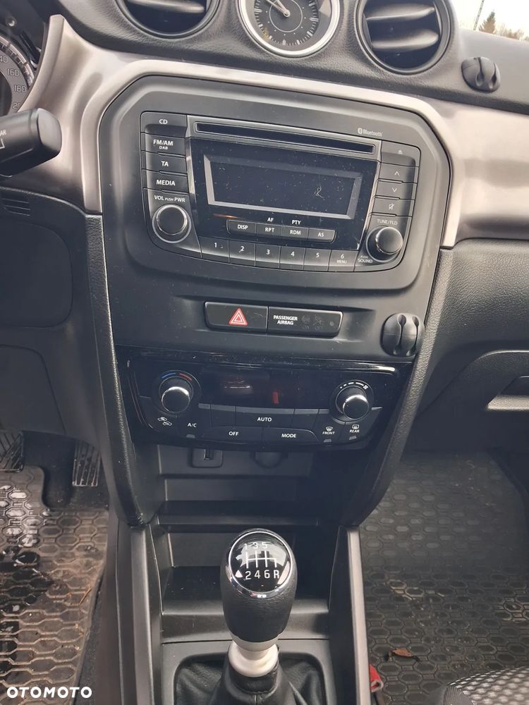 Suzuki Vitara 1.4 Boosterjet Premium 2WD - 6