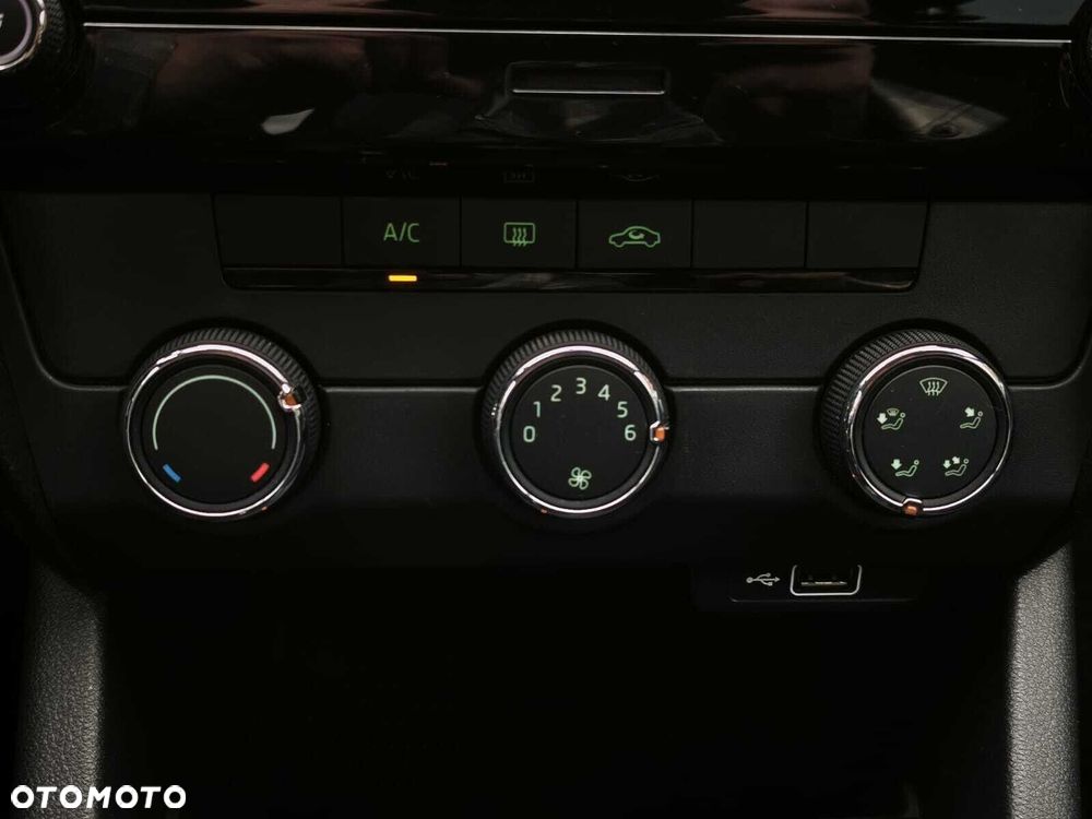 Skoda Octavia 1.6 TDI SCR Active - 24