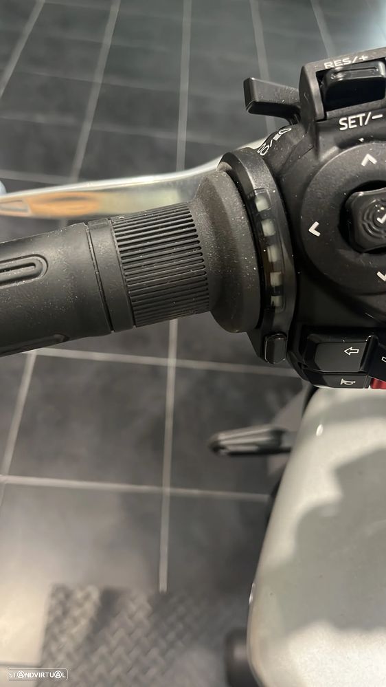 Yamaha MT-09 SP - Última Geração - 15