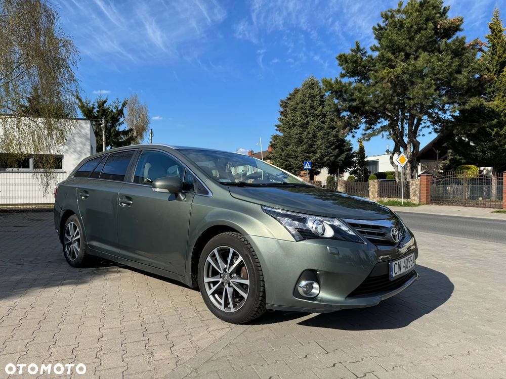 Toyota Avensis - 2