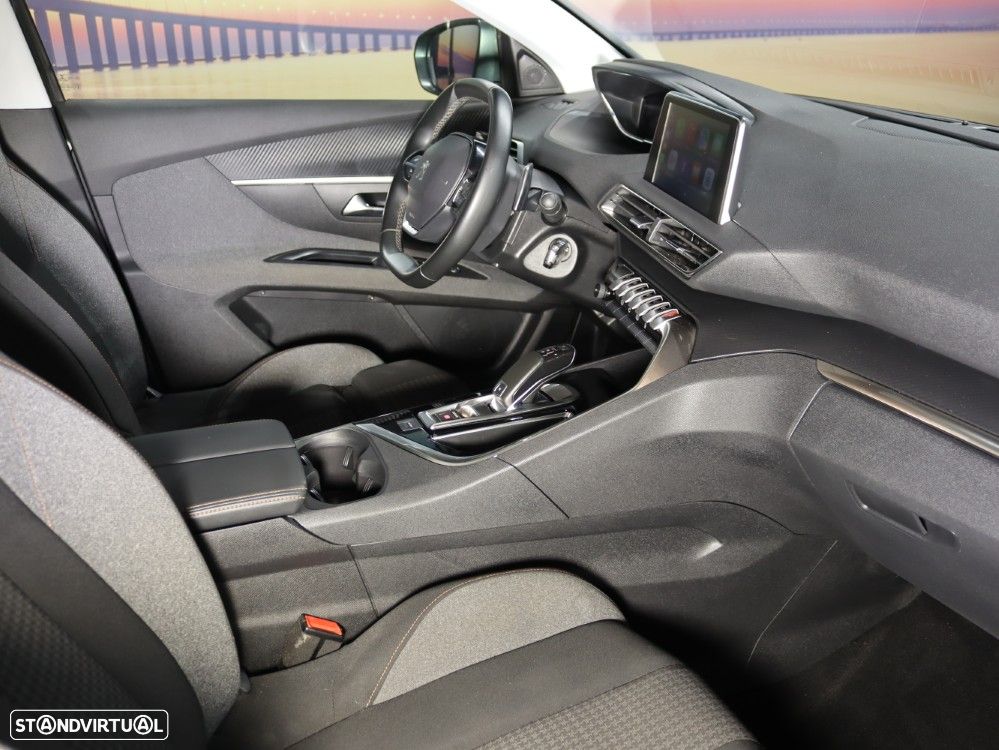 Peugeot 5008 PureTech 130 EAT6 Allure - 15