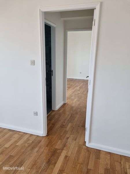 Apartamento T1  para arrendamento - Grande imagem: 5/7
