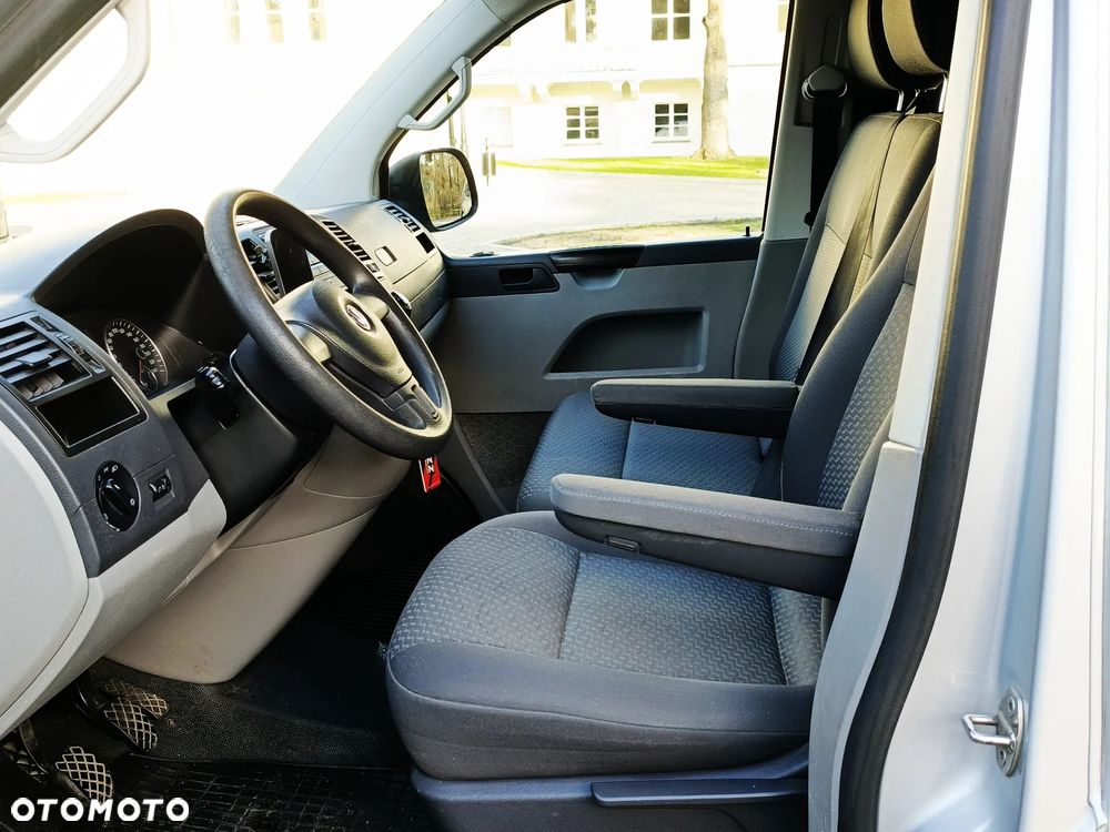 Volkswagen Transporter - 12