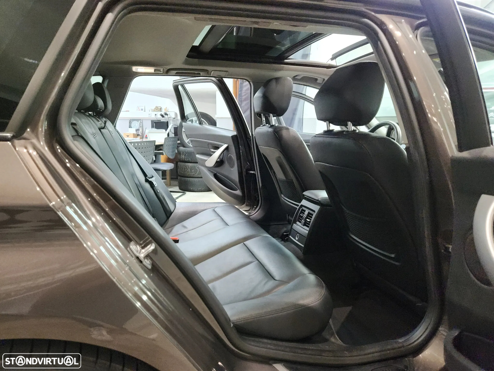 BMW 320 d Touring Aut. - 42
