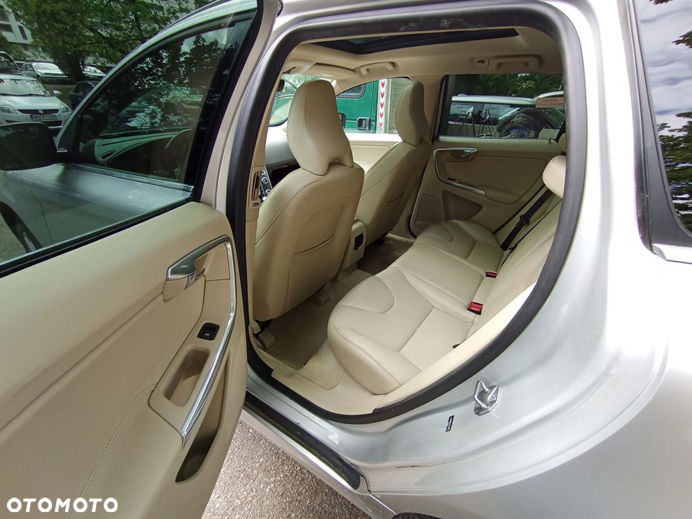 Volvo XC 60 - 19