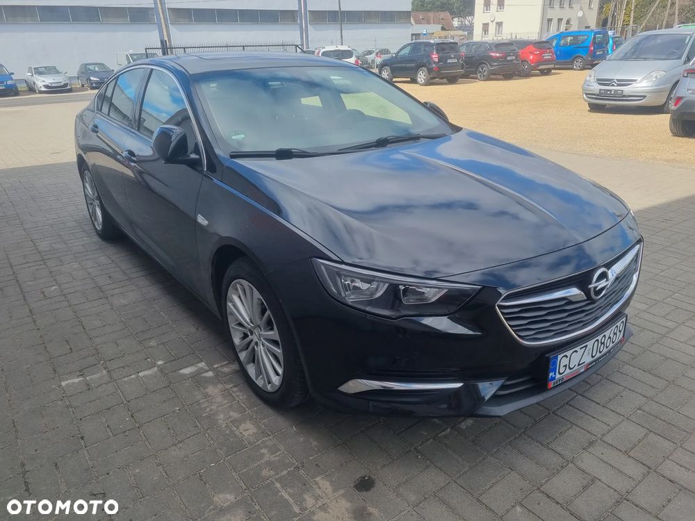 Opel Insignia - 1
