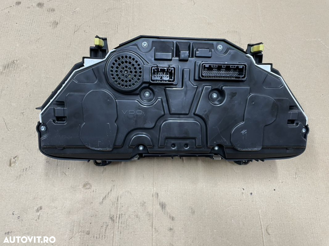 Ceasuri bord , kilometraj TOYOTA AURIS hybrid cu display color an 2016 - 3