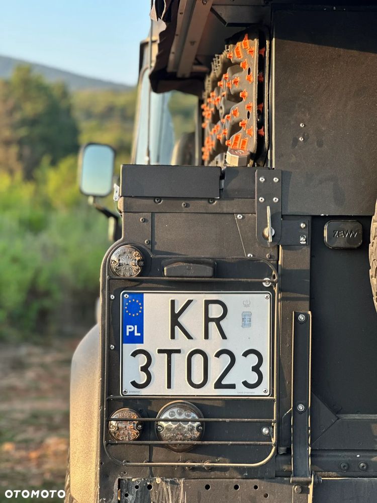 Land Rover Defender 90 2.4 TD4 S - 12