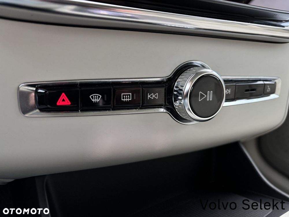 Volvo XC 90 - 17