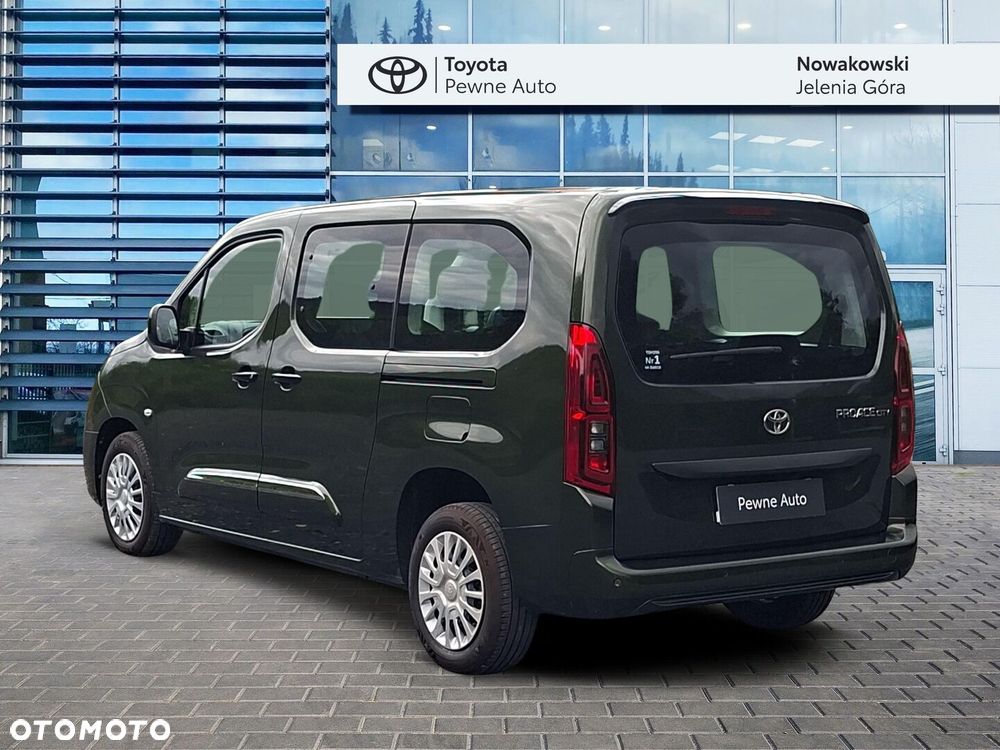 Toyota Proace City Verso - 8
