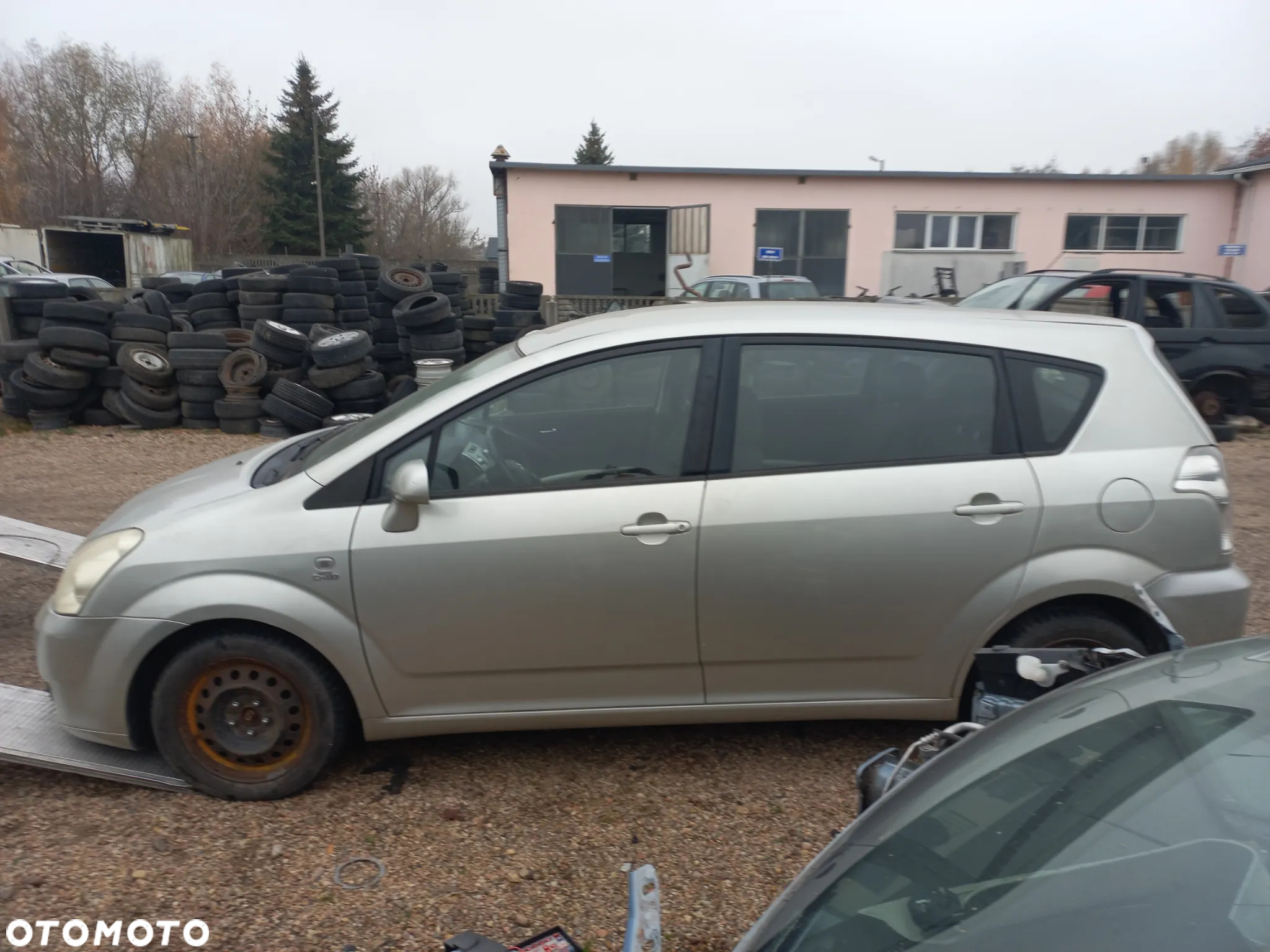 Toyota Corolla Verso 2.0 D4D 116KM 05r wszystkie części 1C0 maka drzwi zderzak - 3