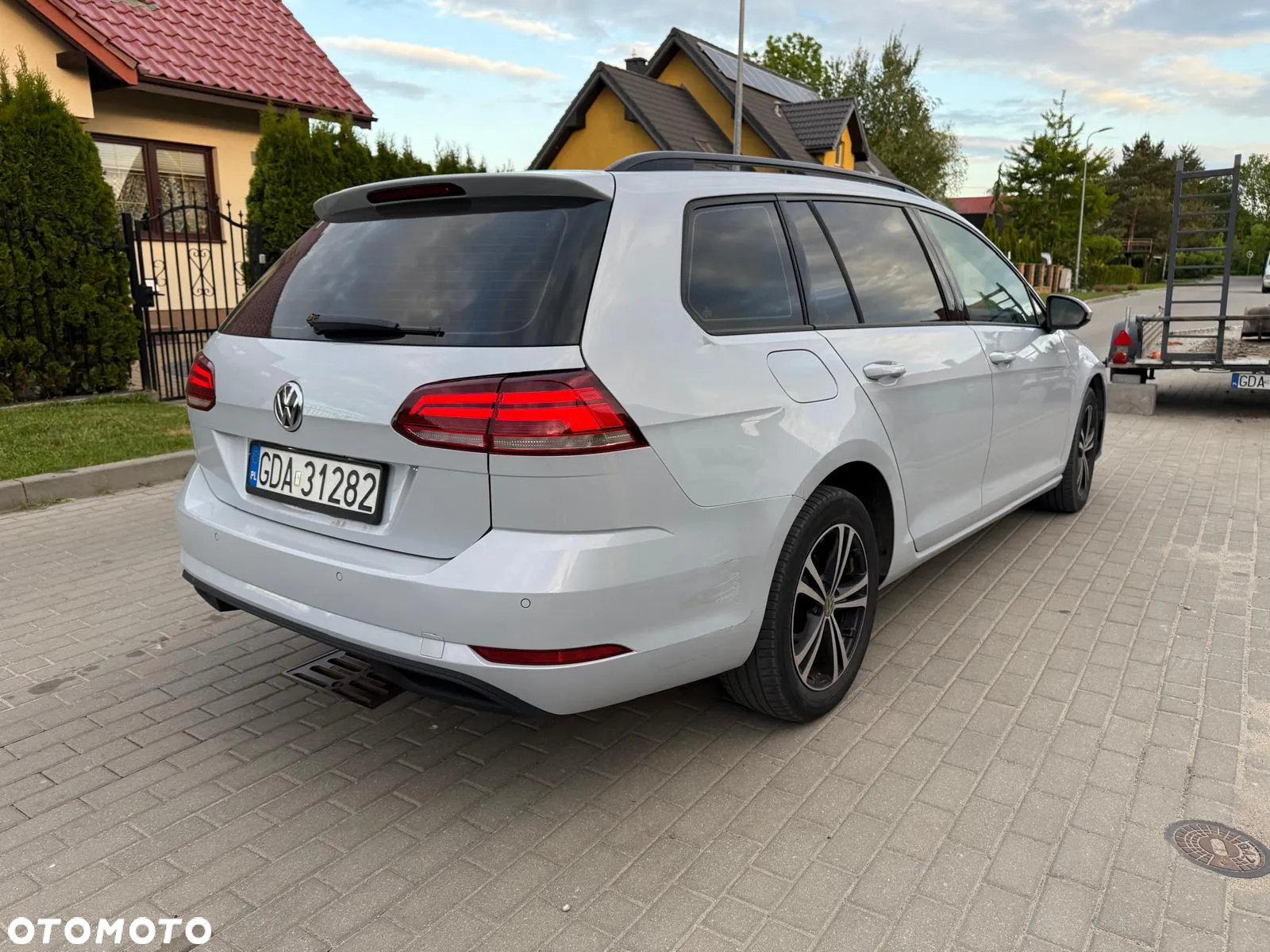 Volkswagen Golf VII 1.6 TDI BMT Start - 4