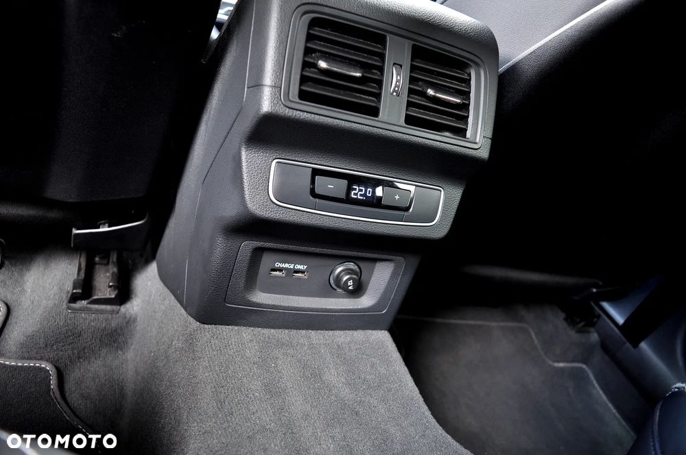 Audi Q5 50 TFSIe quattro S tronic S line - 22