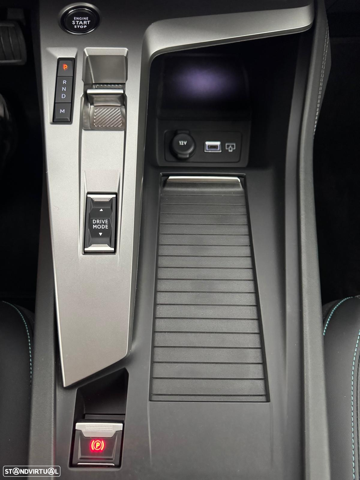Peugeot 308 1.2 PureTech Allure Pack EAT8 - 22