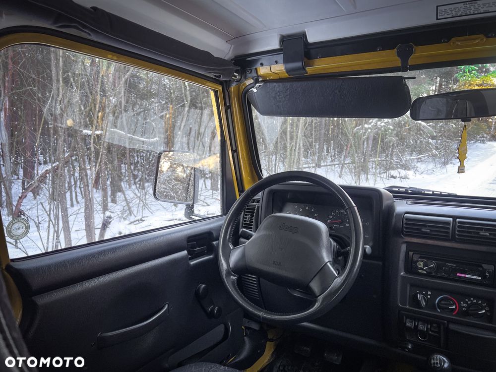 Jeep Wrangler - 33