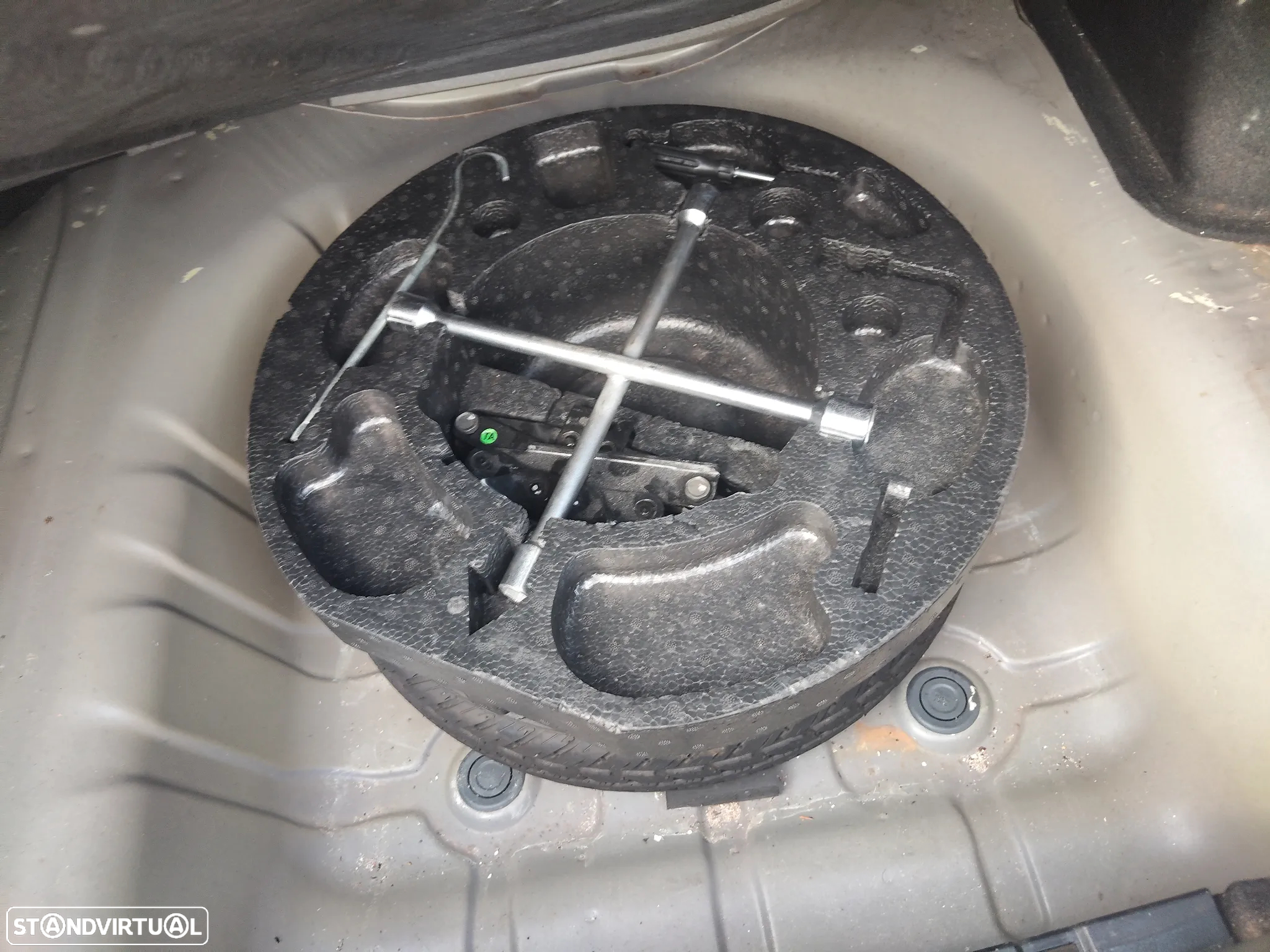 Chevrolet Aveo 1.2 LS - 27