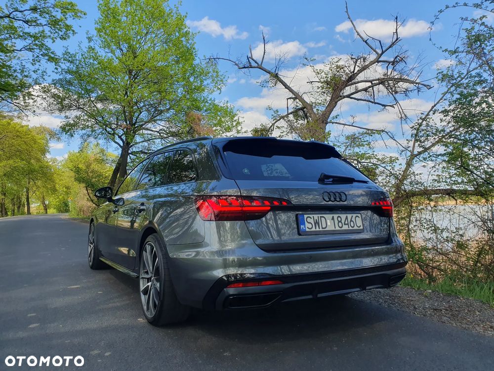 Audi A4 - 4