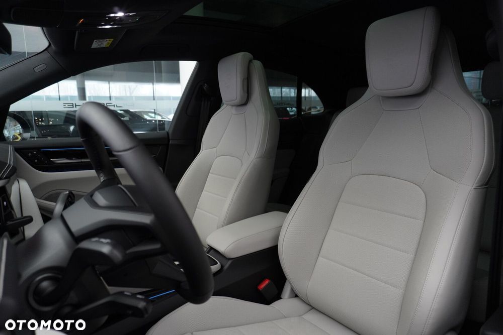Porsche Macan - 22
